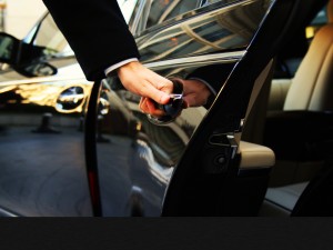 Chauffeur privé Bordeaux : voiture de luxe et bus de luxe