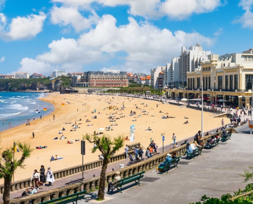 Bus et berline de tourisme de Bordeaux à Biarritz et en Nouvelle Aquitaine avec DSA : Driver Service Agency